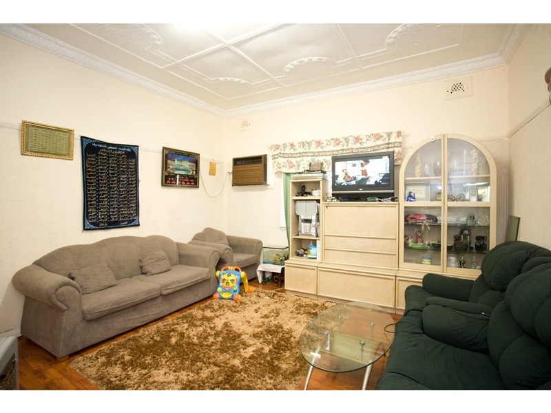 138 King Georges Road, Wiley Park NSW 2195