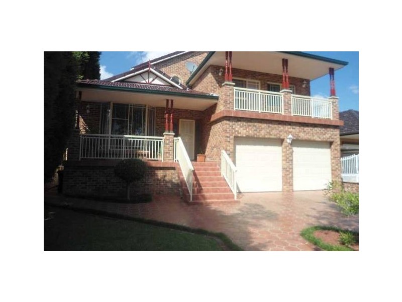 60 Greenacre Rd, Greenacre NSW 2190