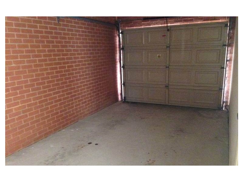 2/2 Myee Road, Macquarie Fields NSW 2564