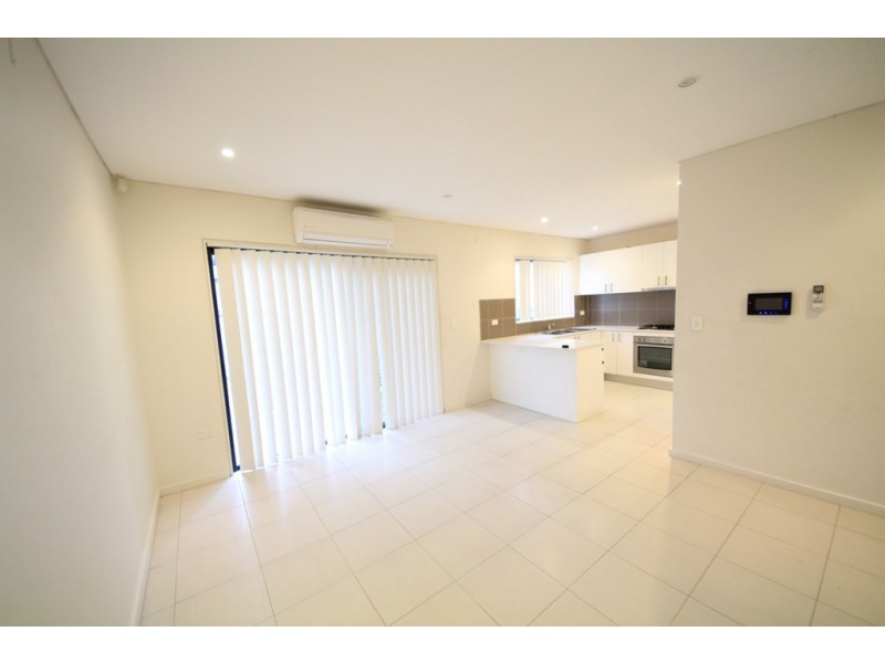 2/49-51 Old Kent Rd, Greenacre NSW 2190