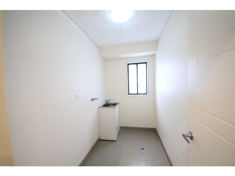 2/49-51 Old Kent Rd, Greenacre NSW 2190