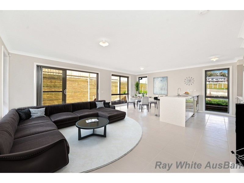 House 21 Rolla Road, Glenfield NSW 2167