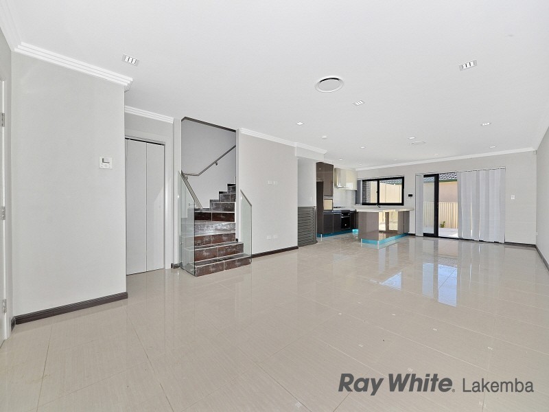 4/329-331 Roberts Road, Greenacre NSW 2190