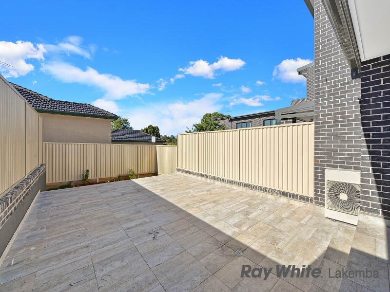 4/329-331 Roberts Road, Greenacre NSW 2190