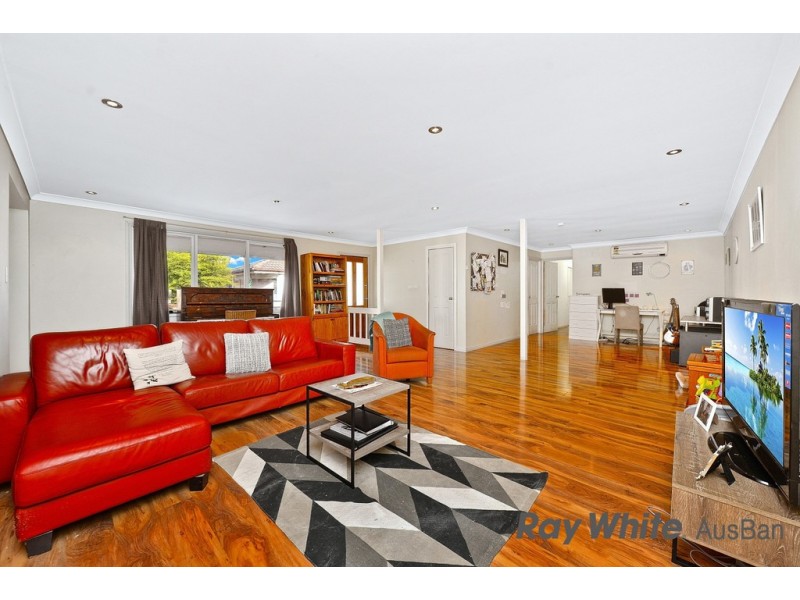 99 Harrow Road, Glenfield NSW 2167