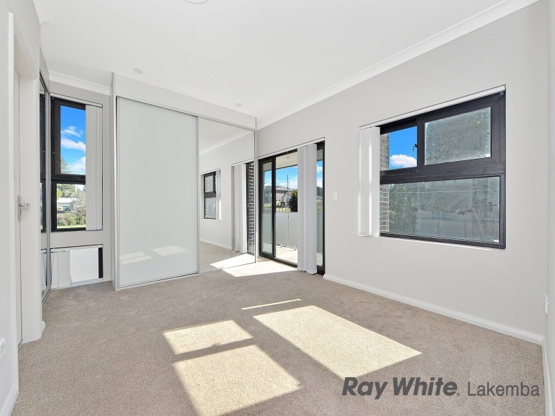 2/329 Roberts Road, Greenacre NSW 2190