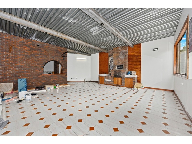 22 Parliament Road, Macquarie Fields NSW 2564