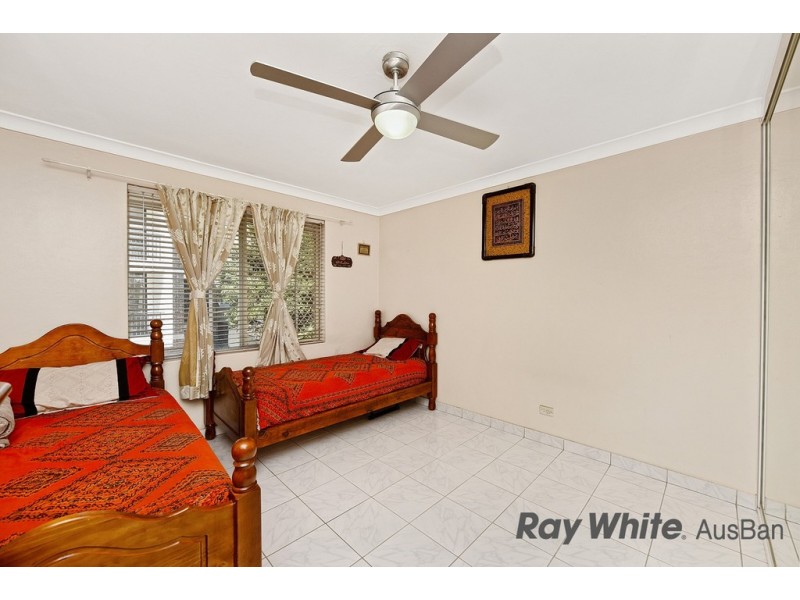 4./1 Hampden Road, Lakemba NSW 2195