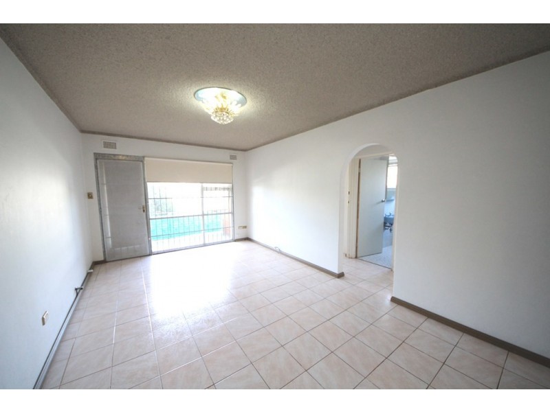 4/27 Wangee Road, Lakemba NSW 2195