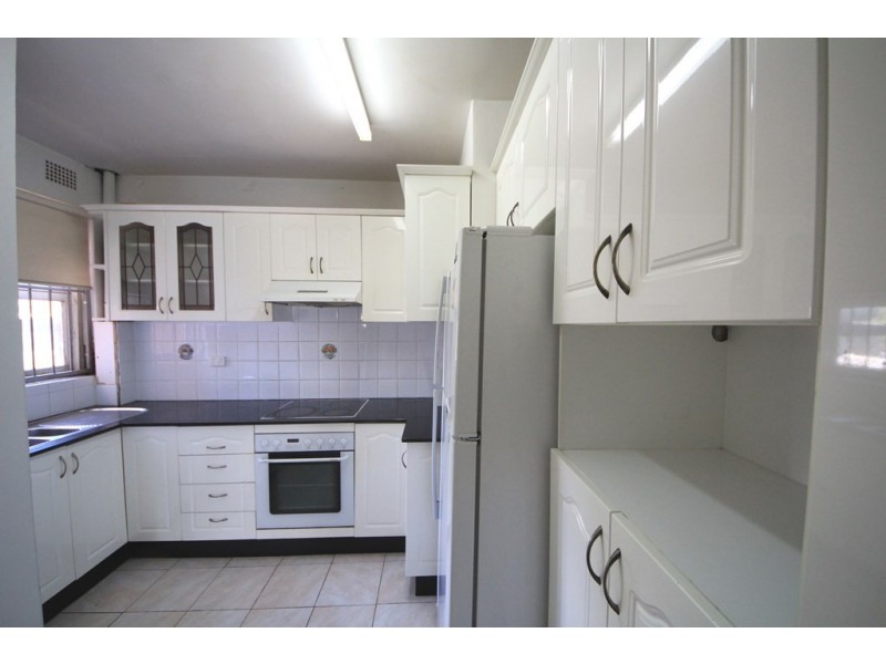 4/27 Wangee Road, Lakemba NSW 2195