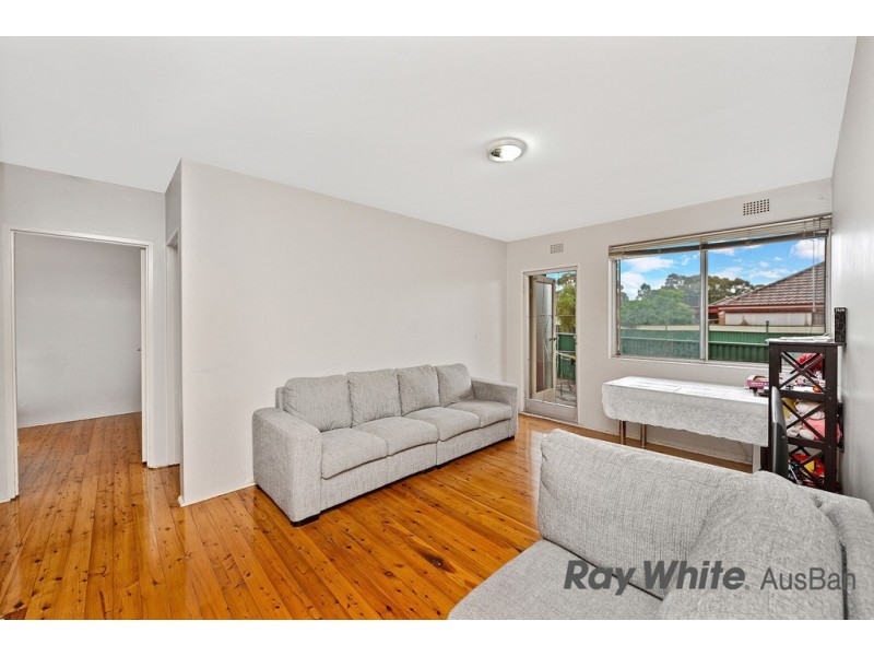 2/92 Hampden Road, Lakemba NSW 2195