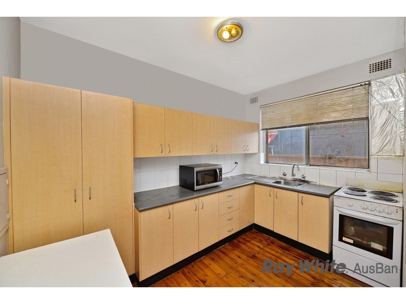 2/92 Hampden Road, Lakemba NSW 2195