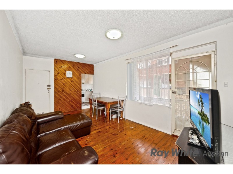 4/81 Hampden Road, Lakemba NSW 2195