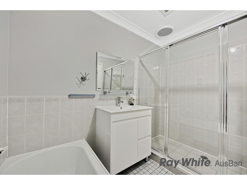 16/35 Bougainville Road, Glenfield NSW 2167