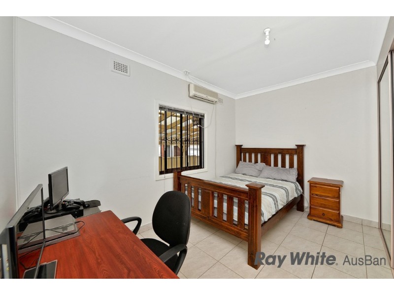 14 Phillip Street, Roselands NSW 2196