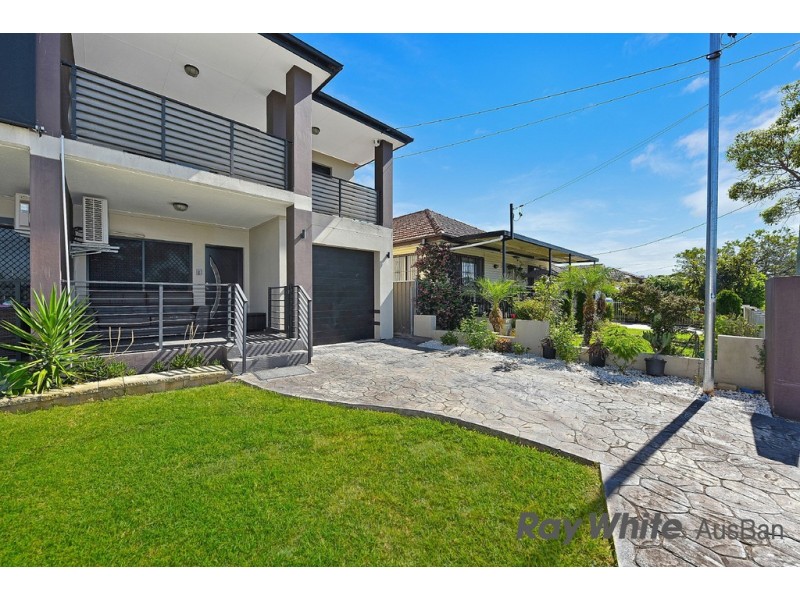90 A JUNO PARADE, Greenacre NSW 2190