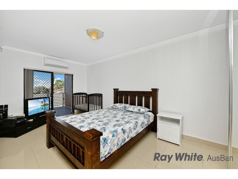 90 A JUNO PARADE, Greenacre NSW 2190