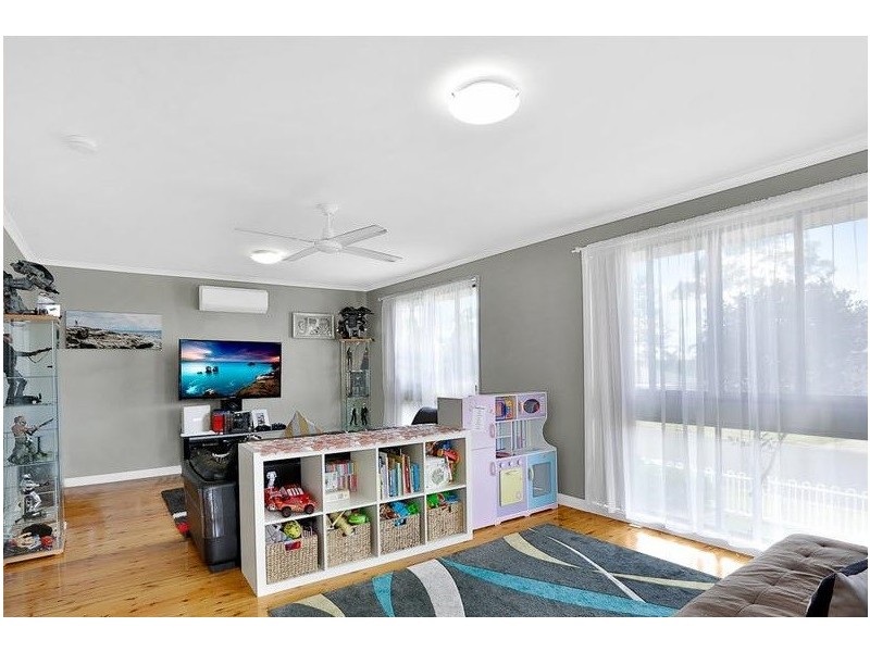 64 Bannockburn Ave, St Andrews NSW 2566