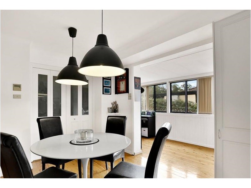 64 Bannockburn Ave, St Andrews NSW 2566