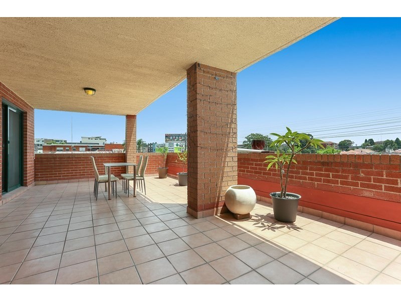 2/872-876 CANTERBURY ROAD, Roselands NSW 2196