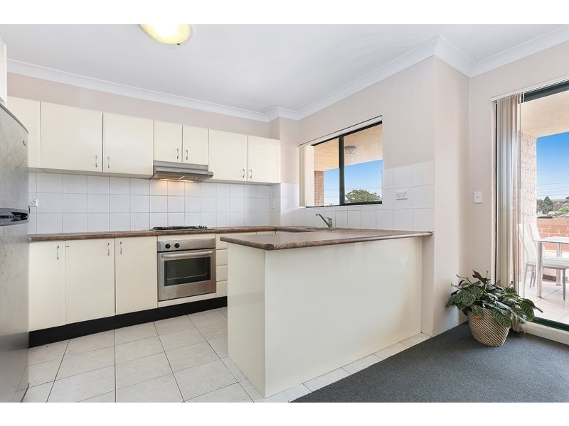 2/872-876 CANTERBURY ROAD, Roselands NSW 2196