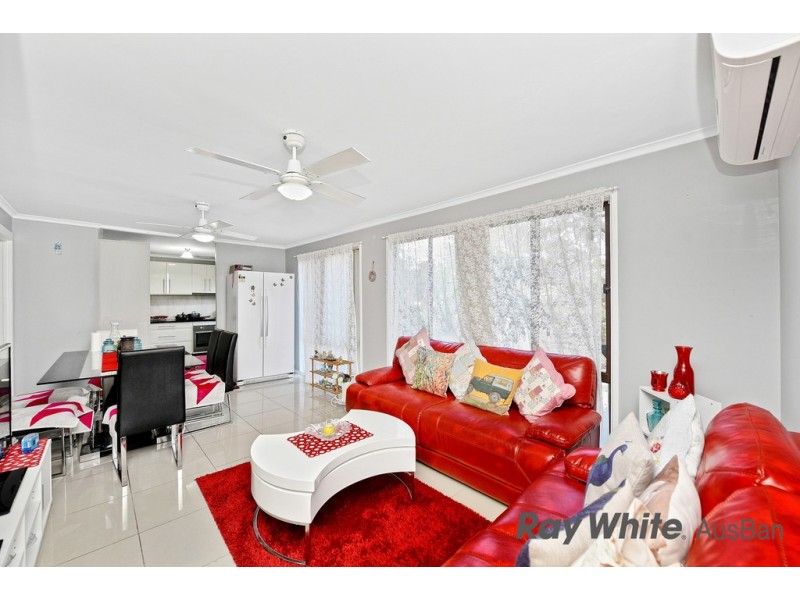 Villa 3 76 Parliament Road, Macquarie Fields NSW 2564