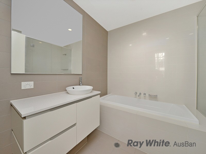 105/76 Rider Boulevard, Rhodes NSW 2138