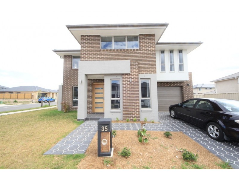 35. GALLIPOLI DR, Edmondson Park NSW 2174