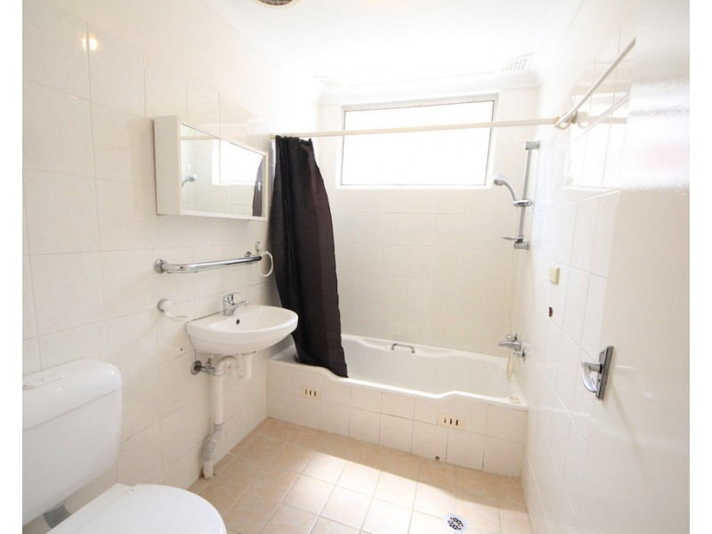 1/13 Myee Street, Lakemba NSW 2195