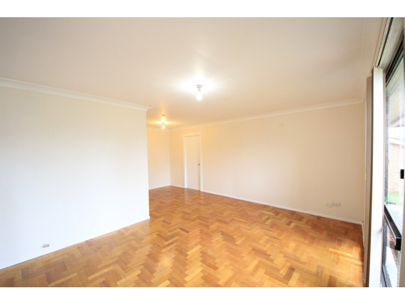 12 Juliet Cl, Rosemeadow NSW 2560