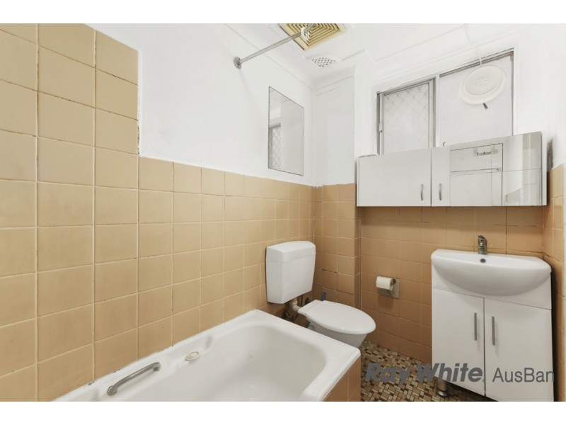 1 /4 Macdonald Street, Lakemba NSW 2195