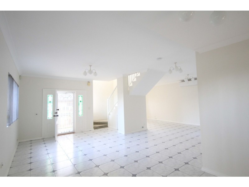 1/21 Christian Road, Punchbowl NSW 2196