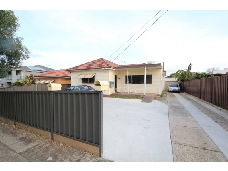 150. Juno Parade, Greenacre NSW 2190