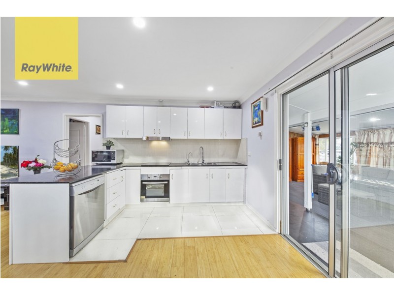 26 Tea Tree Cres, Macquarie Fields NSW 2564