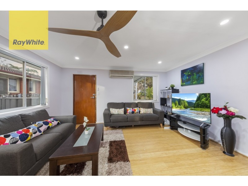 26 Tea Tree Cres, Macquarie Fields NSW 2564