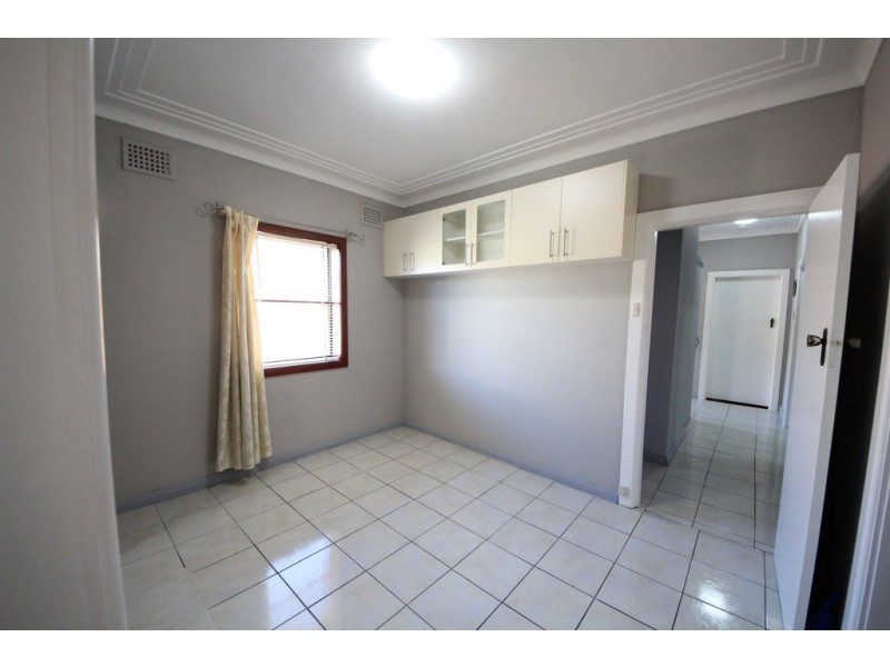7A Lima St, Greenacre NSW 2190