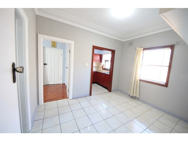7A Lima St, Greenacre NSW 2190