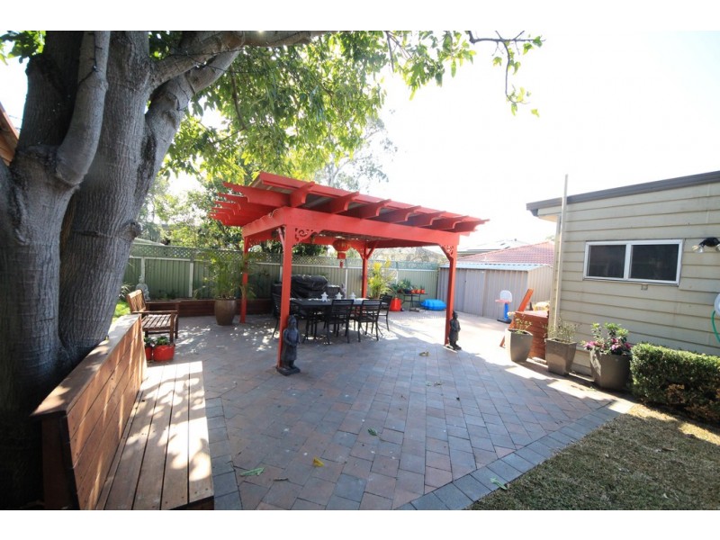 72A Tompson Rd, Panania NSW 2213