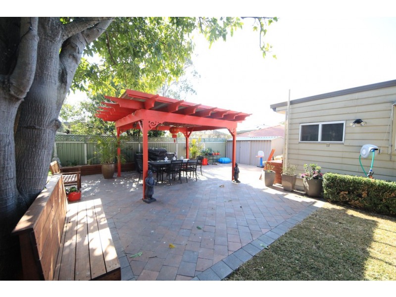 72A Tompson Rd, Panania NSW 2213