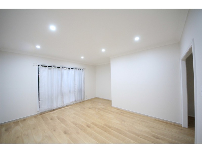 19 JUNO PARADE, Greenacre NSW 2190