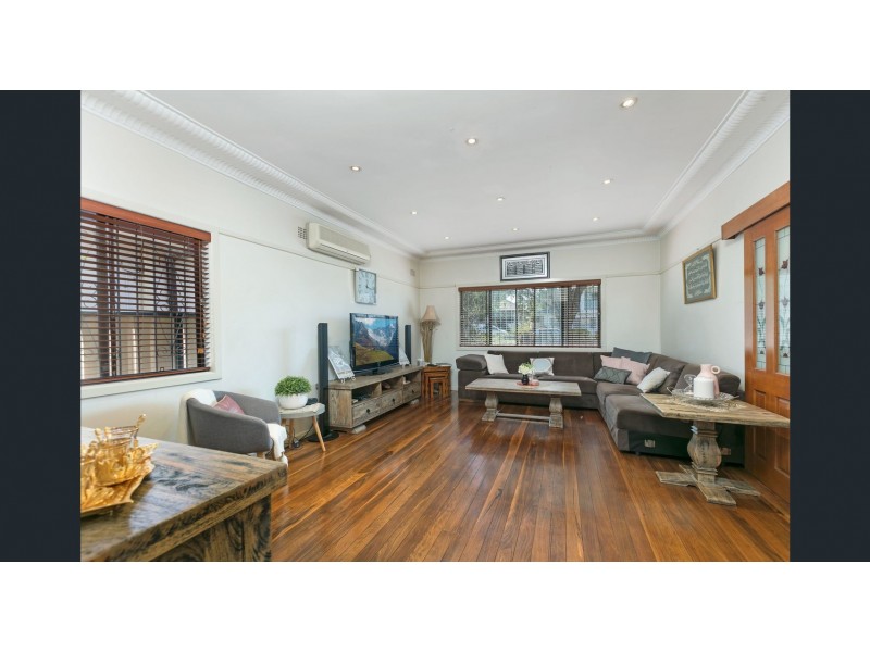 36 Warwick St, Punchbowl NSW 2196