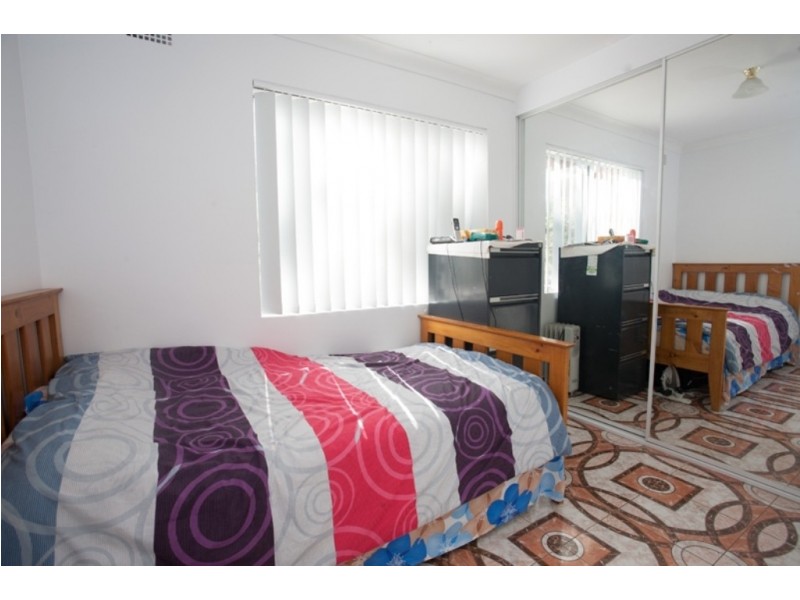 1/40-42 Hampden Rd, Lakemba NSW 2195