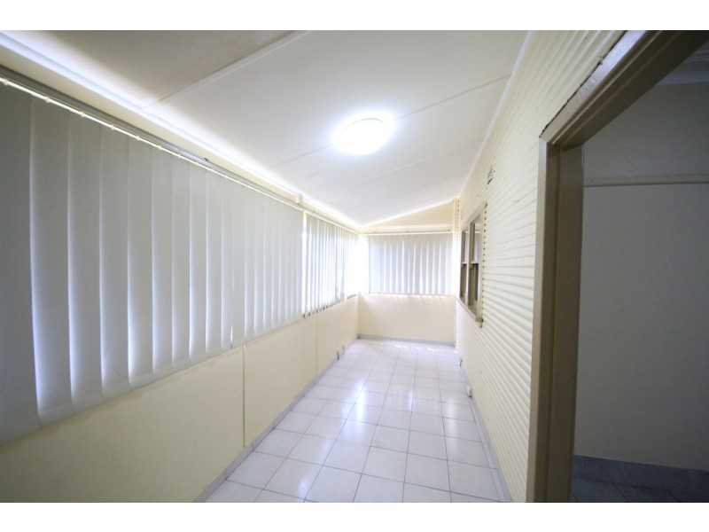 9 Lima St, Greenacre NSW 2190