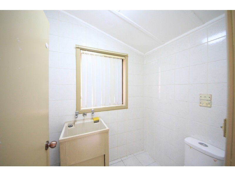 9 Lima St, Greenacre NSW 2190