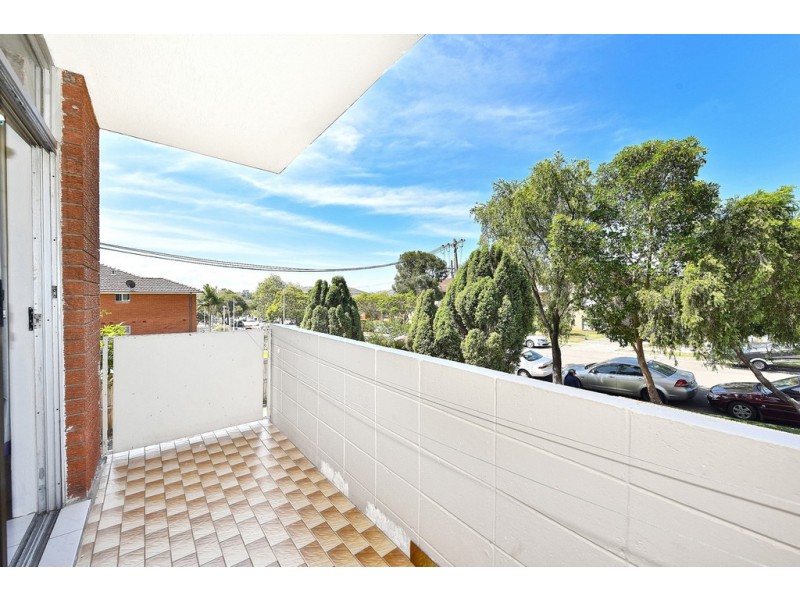 4/42 Fairmount St, Lakemba NSW 2195