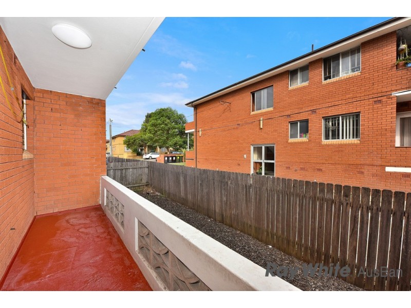 2/50 Fairmount Street, Lakemba NSW 2195