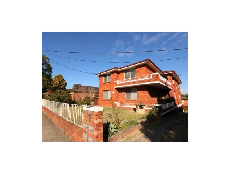 4/113 Sproule St, Lakemba NSW 2195