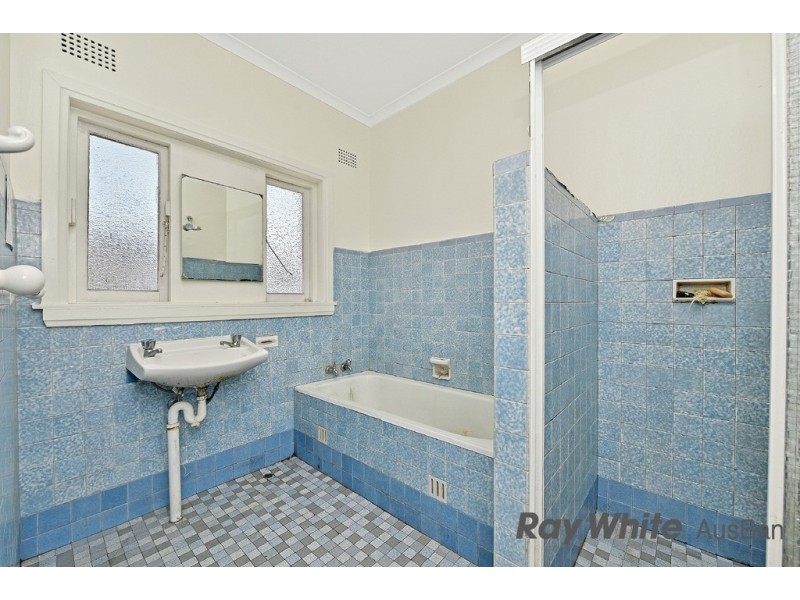 15 Knox Street,, Belmore NSW 2192