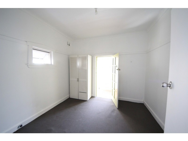 37 Shadforth St, Wiley Park NSW 2195