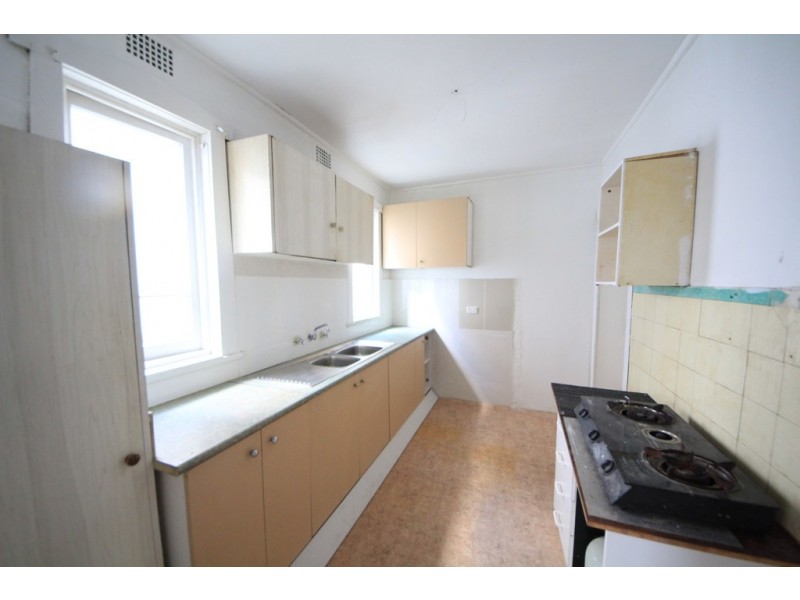 37 Shadforth St, Wiley Park NSW 2195